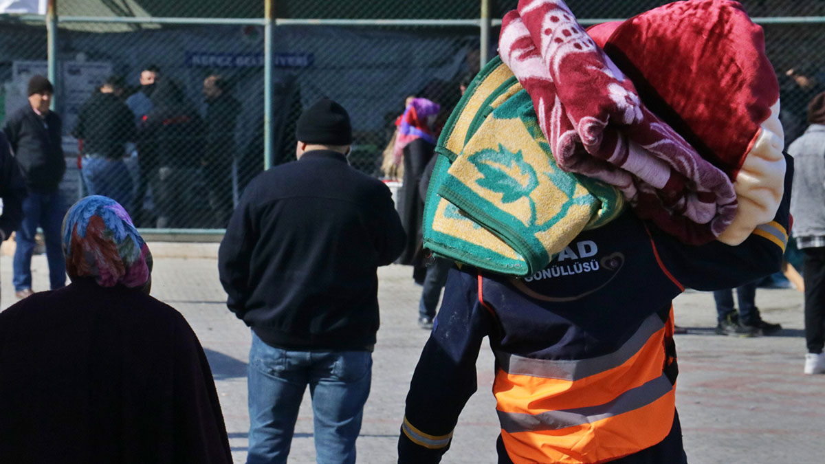 Evini depremzedelere açmak isteyenler için 'Dostluk Çatısı' oluşturuldu