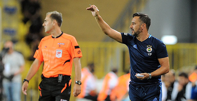 Pereira Monaco maçı sistemini Prag maçında denedi