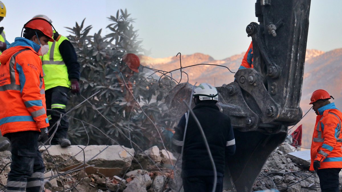 Umudu kazıyan madencilerden duygulandıran not: Kömür için değil ömür için geldik