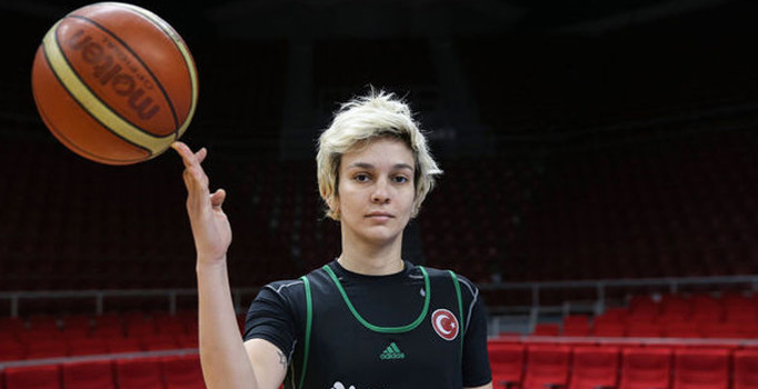 Işıl Alben: Cristiano Ronaldo'yu çok seviyorum