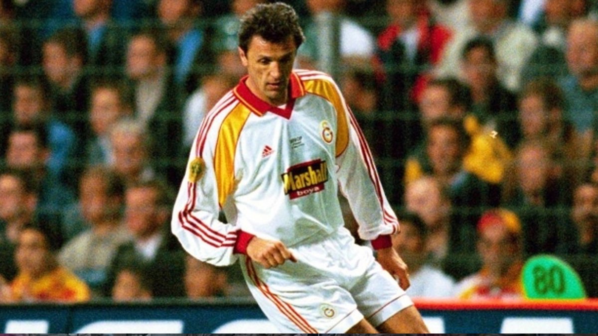 Galatasaray'ın efsane ismi Popescu Türkiye'yi unutmadı! En değerli eşyasını depremzedeler için satışa çıkardı
