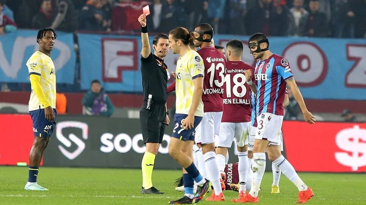 Türk futbolunda tarihi gelişme: Trabzonspor- Fenerbahçe gerginliği resmen sona erdi!