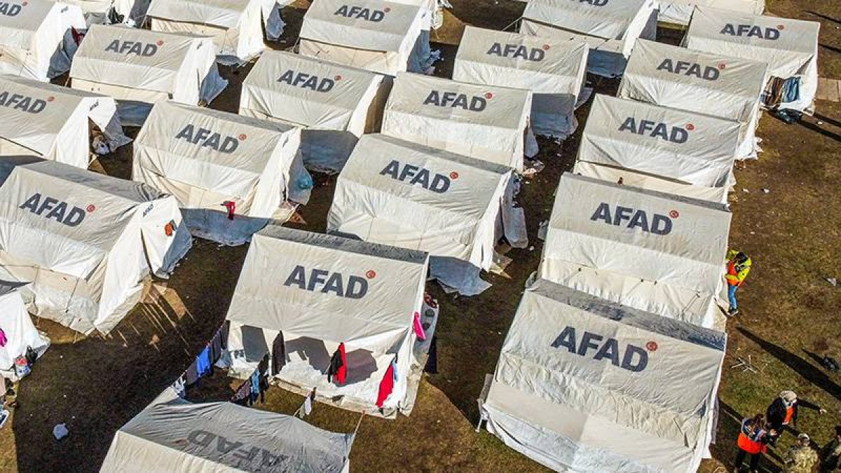 AFAD 'öncelikli ihtiyaç malzemeleri' listesi yayımladı
