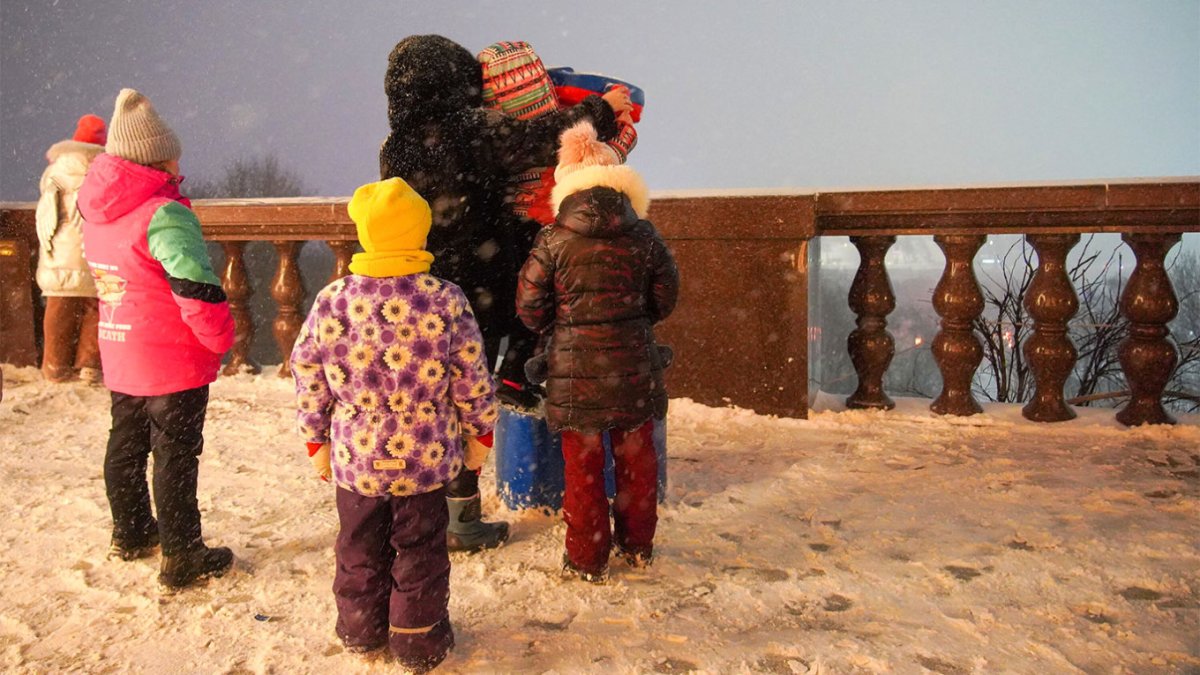 Ukraynalı çocuklar Rusya’da beyin yıkama kamplarında