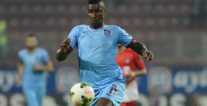 Constant tesisleri terk etti