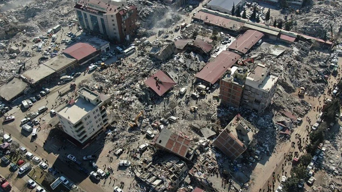 Time Dergisi'nden büyük depremin analizi: Yönetmelikler kapsamlı ama uygulanmıyor