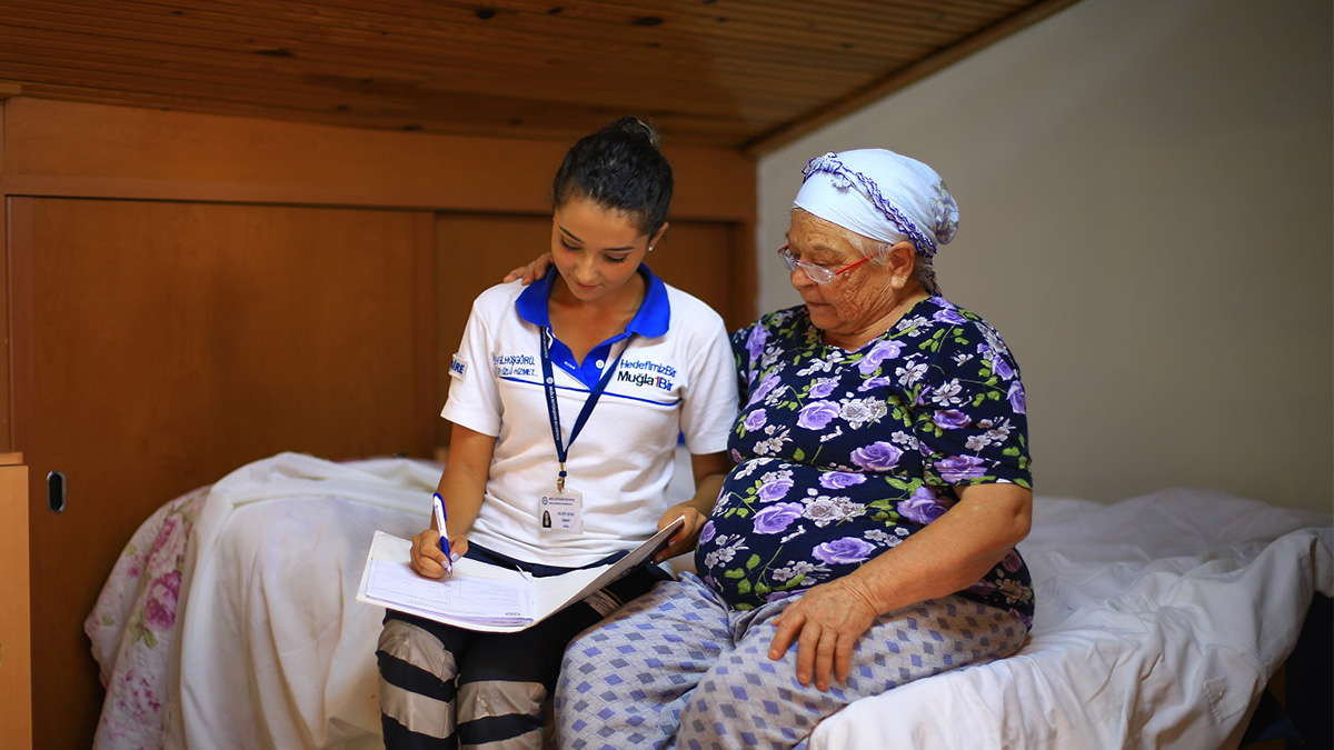 Büyükşehir Muğla’da Misafir Edilen Depremzedelerin Yanında