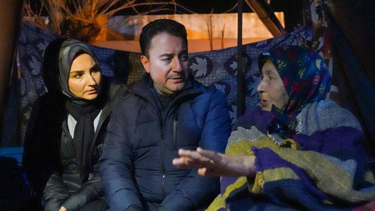 Babacan'dan devlet kurumlarının canlı yayındaki deprem yardımına tepki: Kamu, kamuya bağış yapamaz