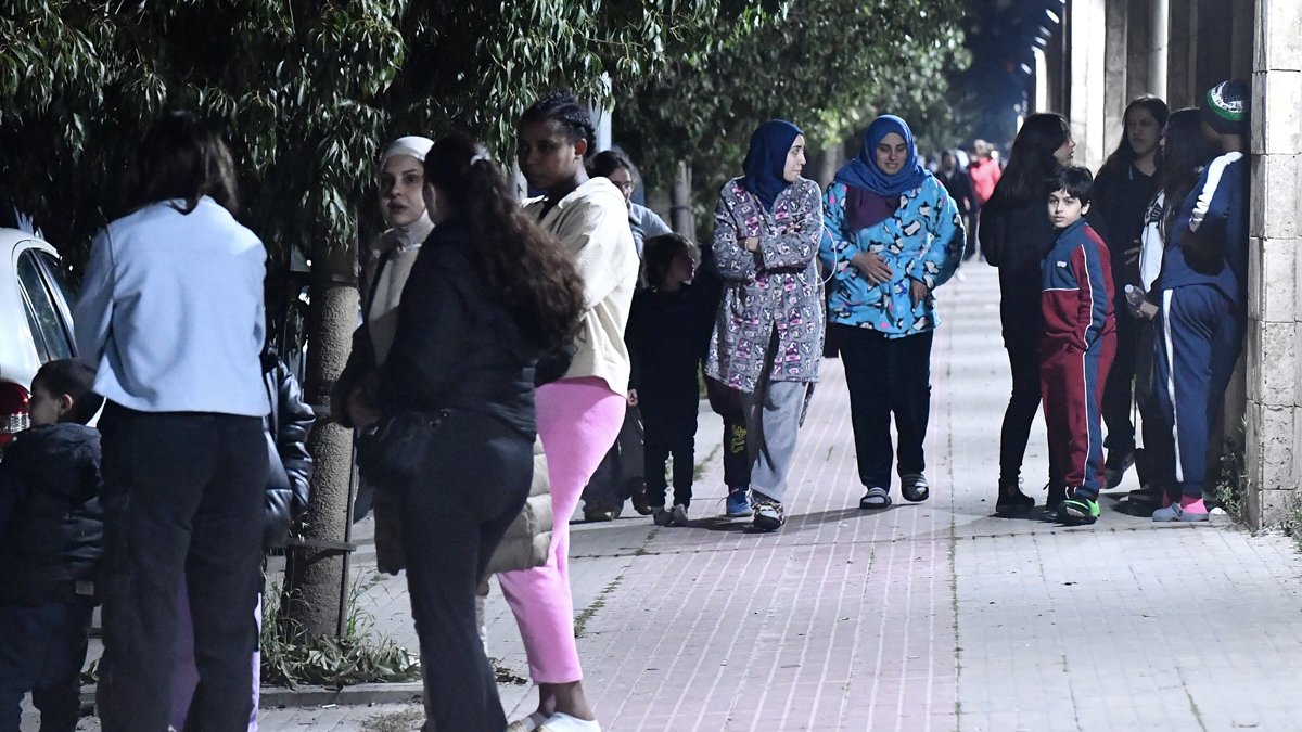 Hatay depremi yedi ülkeyi salladı!