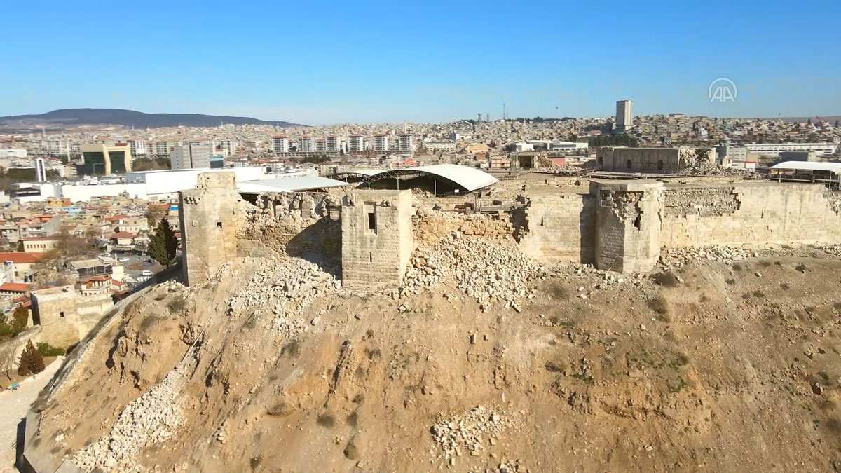 Depremin ardından Gaziantep Kalesi drone kameralarına böyle yansıdı