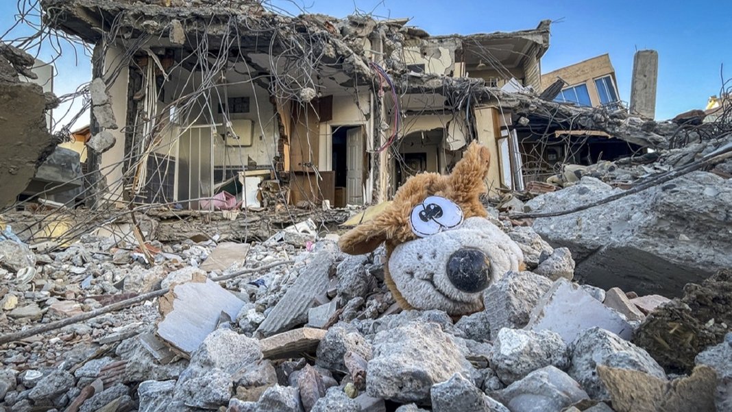 Depremde refakatsiz kalan çocuklar için sorgu sistemi