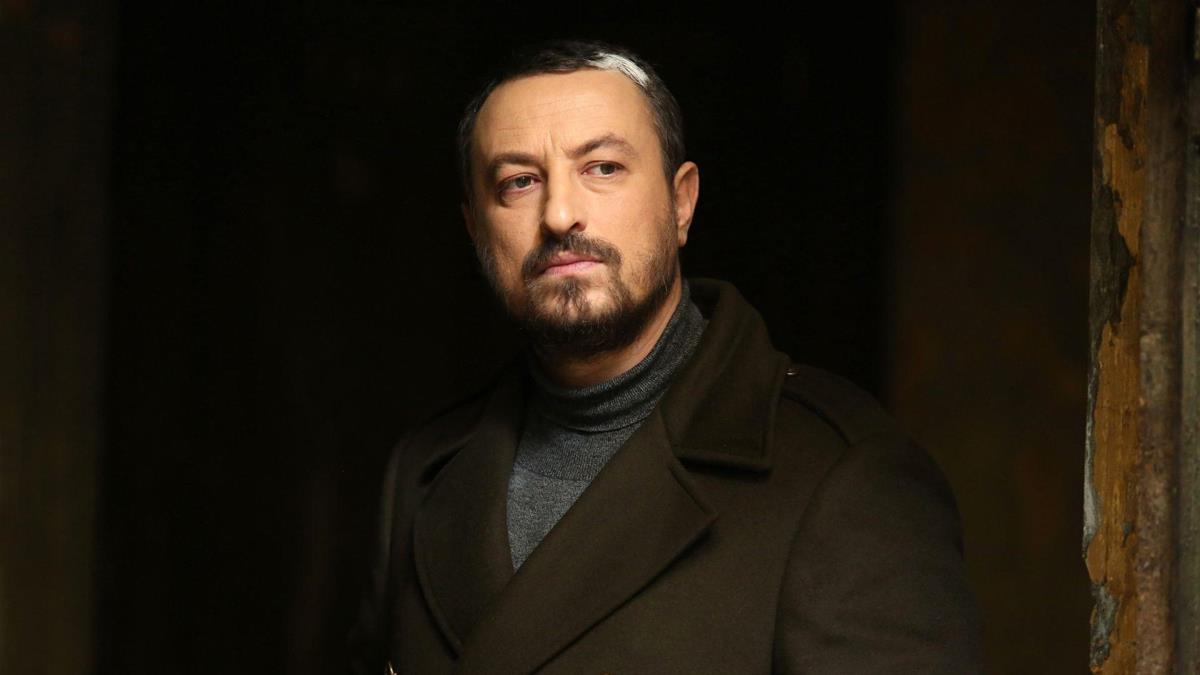 Ünlü oyuncu siyasete atıldı: Milletvekili 'Hoş geldin kardeşim' diyerek karşıladı