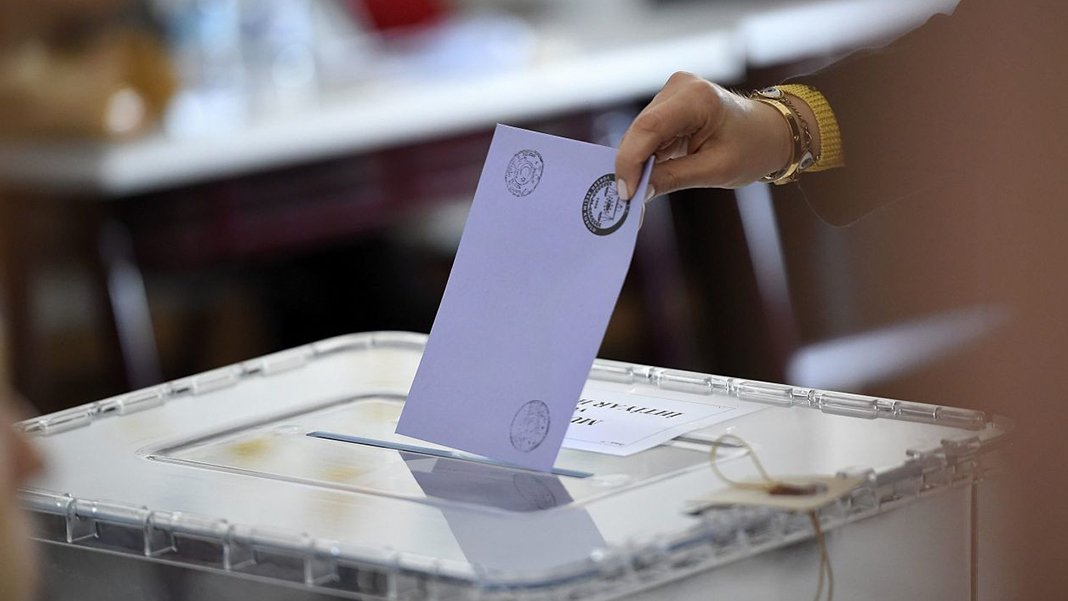 Erdoğan'a sunum yapıldı diyerek açıkladı: Seçimler 14 Mayıs'ta mı 18 Haziran'da mı?