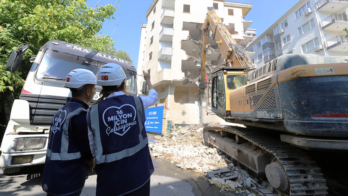 İstanbul'da riskli binalar KİPTAŞ tarafından yenileniyor! Hemen başvurun, 4 bin 500 TL kira yardımı alın