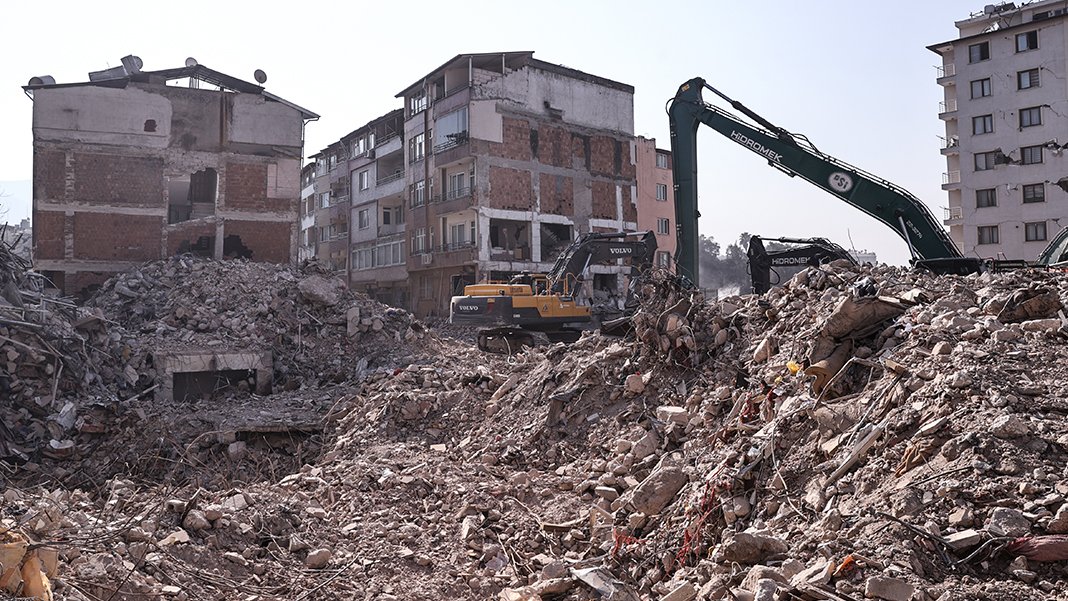 Deprem bölgesindeki molozların akıbeti belli oldu