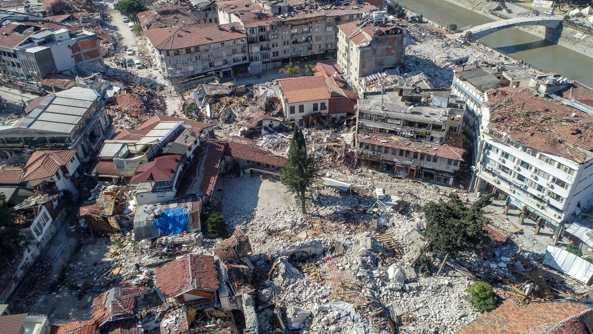 105 kişiye mezar olmuştu: Rende Sitesi'nin sahibi yaş haddinden serbest bırakıldı