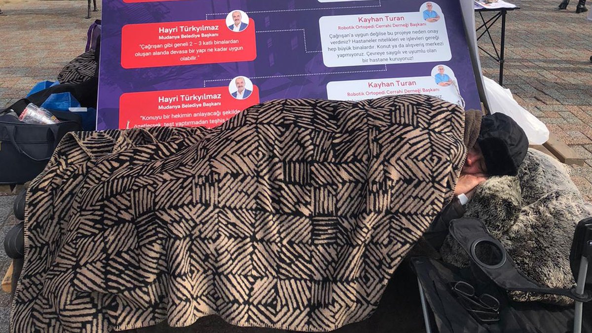 Dr. Kayhan Turan'dan hastane binası için açlık grevi