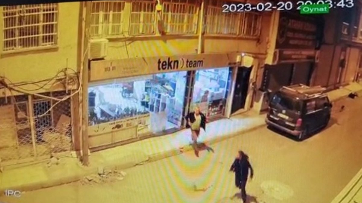 Hatay’daki 6.4 büyüklüğündeki depremden yeni görüntüler ortaya çıktı