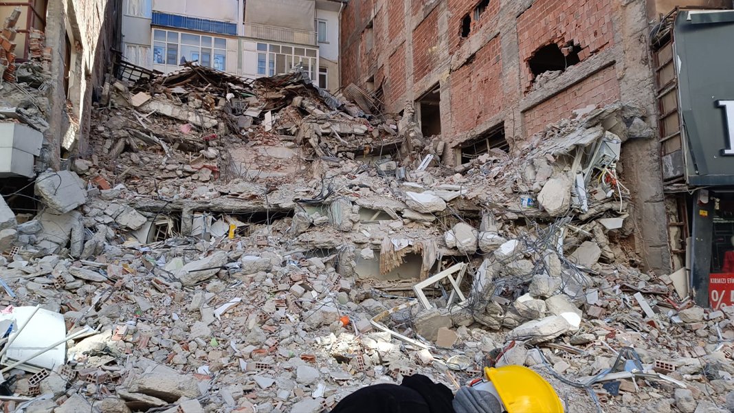 BM 6 Şubat depremlerinin enkaz büyüklüğünü açıkladı: Manhattan'ın iki katı 1999 depreminin on katı