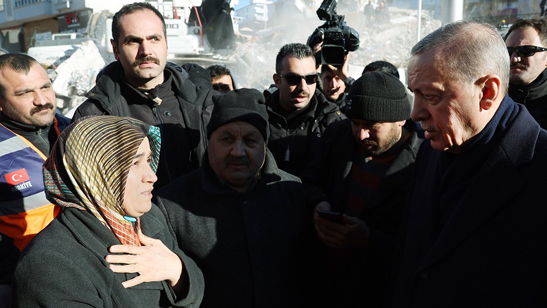 Maraş depremi iktidara seçimi kaybettirebilir: Financial Times 1999 depremini hatırlattı