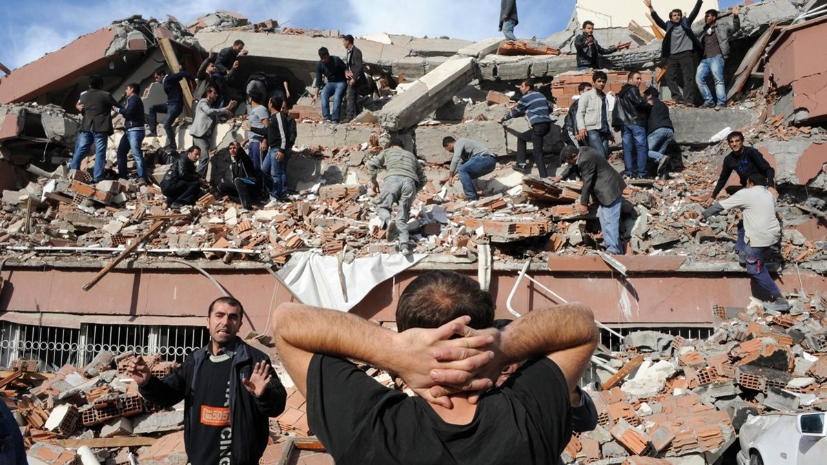 Deprem soruşturmalarında Yargıtay'dan emsal karar: Yıkılan binaya ruhsatı veren başkan suçlu