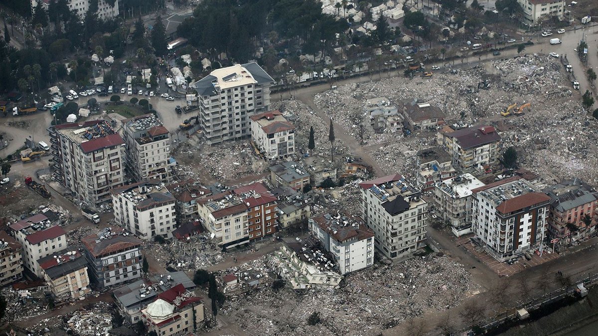 Hataylı depremzede 'İnsanlar bağıra çağıra öldüler' diyerek isyan etti: 48 saat boyunca kimse yoktu