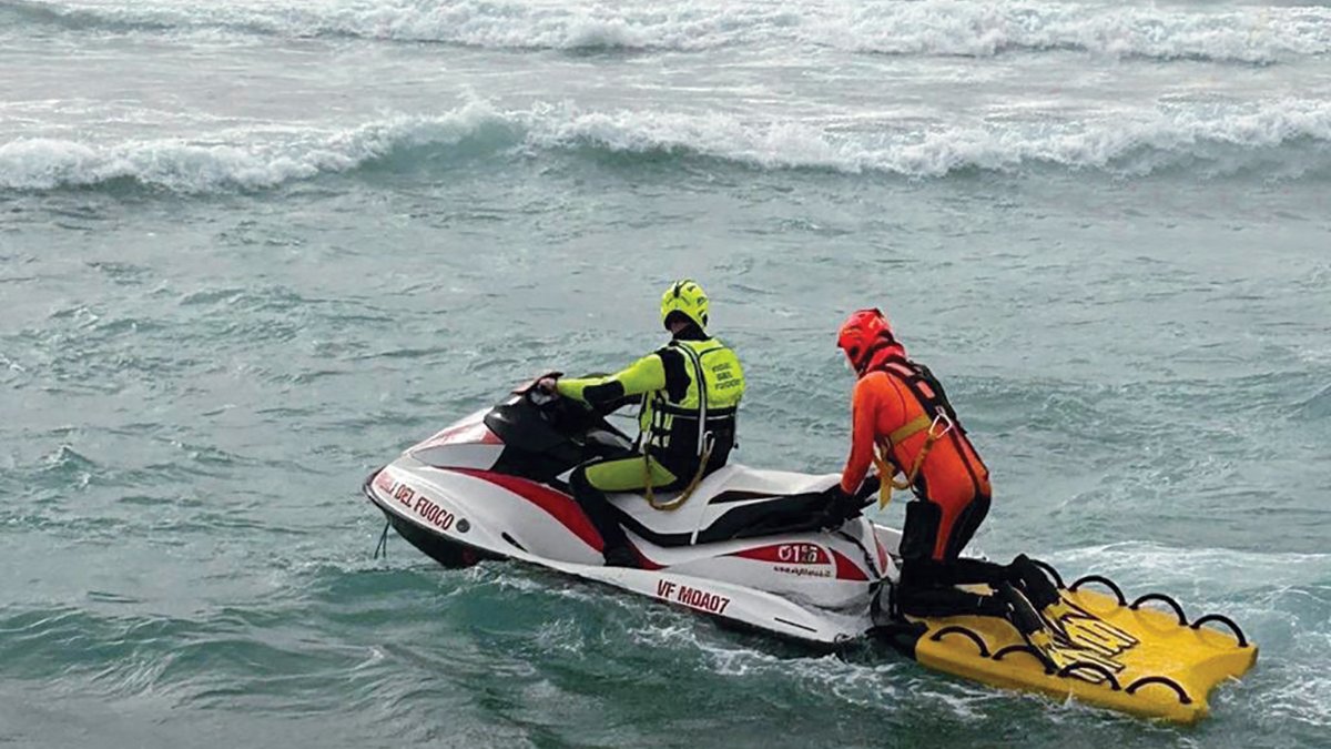 Umuda yolculuk kayalıklarda bitti