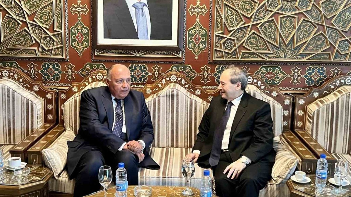 12 yıl sonra ilk ziyaret: Mısır Dışişleri Bakanı Suriye’de