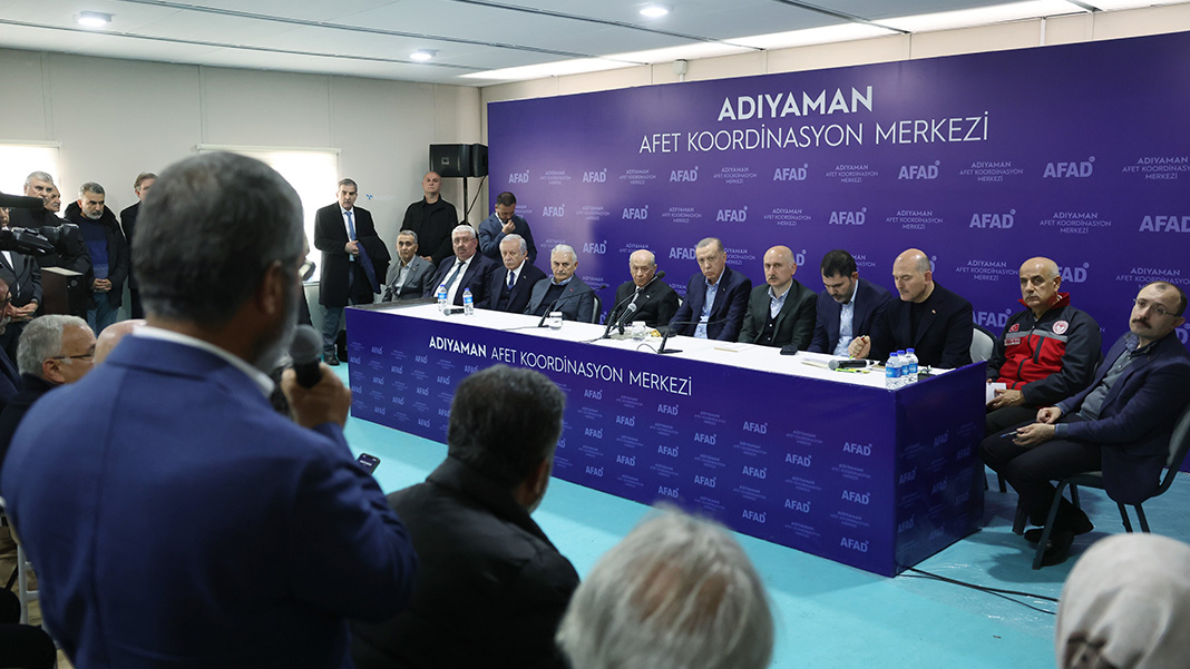 Erdoğan 'İstediğimiz çalışmayı yürütemedik' diyerek helallik istedi