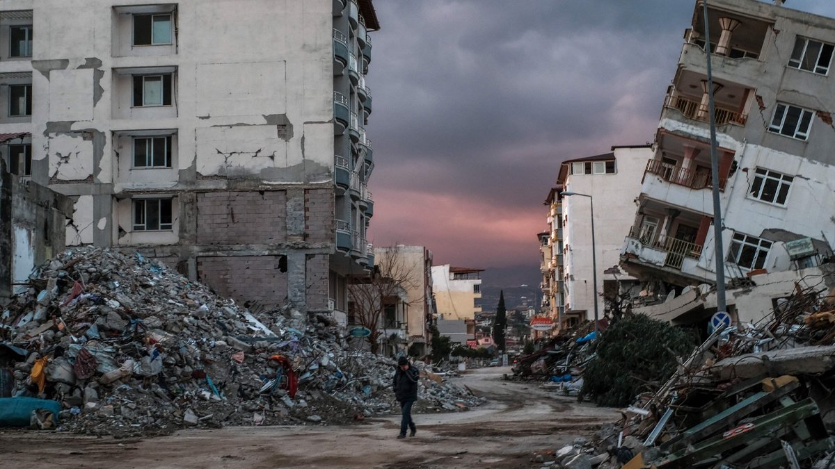 Mimarlar Odası deprem raporunu paylaştı: Yeni bazı alanlar da fay hattında