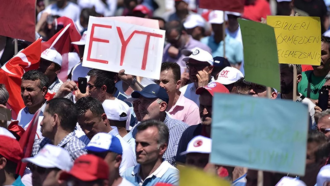 EYT'de 5 bin prim günü önerisine AK Parti ve MHP'den ret