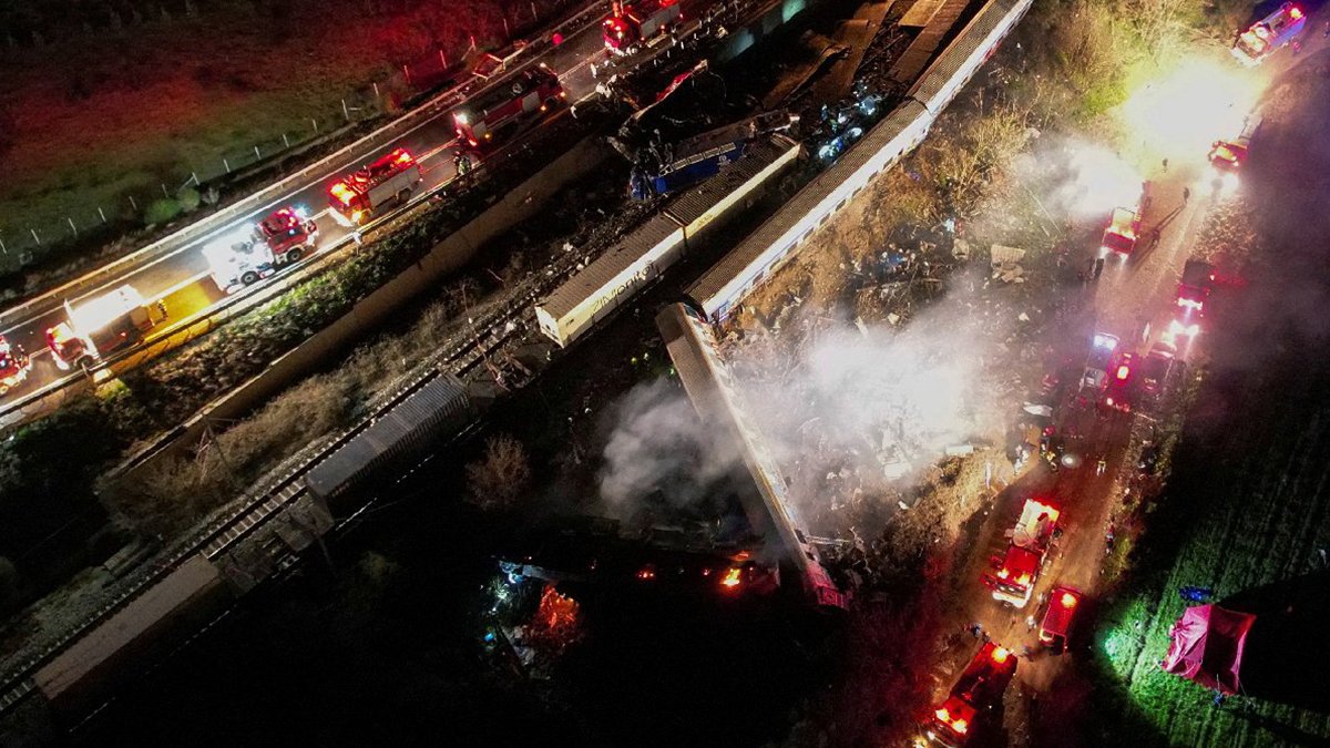 Yunanistan’daki tren kazasında bilanço ağırlaşıyor