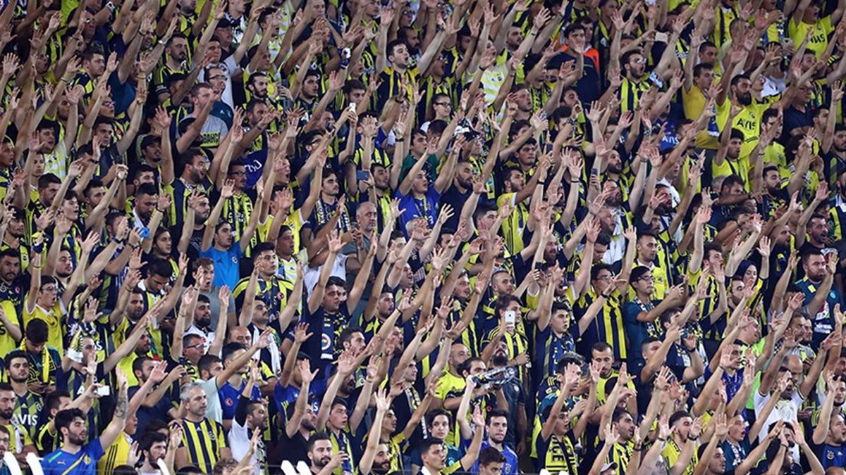 Fenerbahçe'ye tribün yasağına mahkeme 'dur' dedi