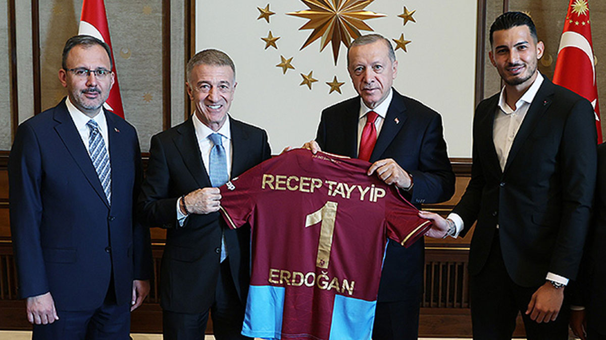 Milletvekilliği teklifi almıştı: Ahmet Ağaoğlu'nun Trabzonspor başkanlığını bırakma nedeni belli oldu!