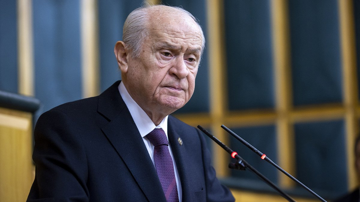 Bahçeli, Bursaspor-Amedspor maçındaki olaylarla ilgili konuştu: Bursaspor taraftarlarını selamlıyorum