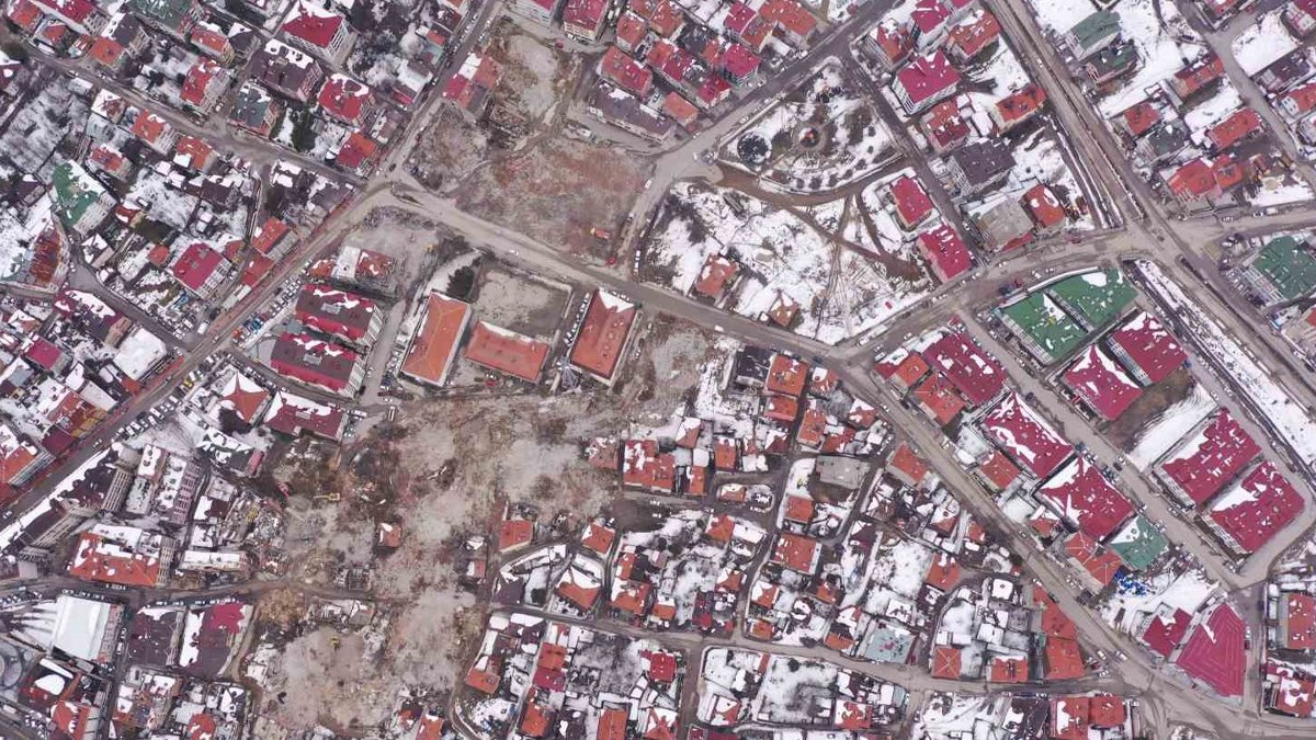 Depremin ardından o ilde alarm verildi: Fay hattı  üzerindeki 700'ü aşkın bina...