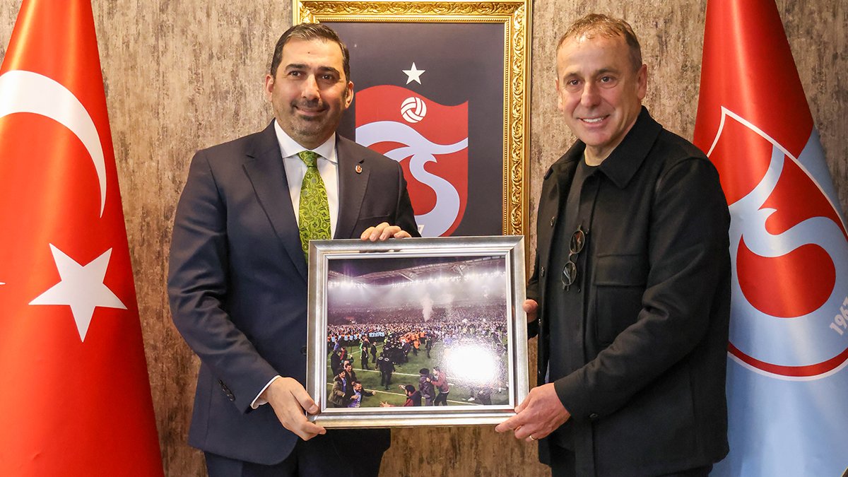 'Son şampiyon'  Abdullah Avcı Trabzonspor'a veda etti