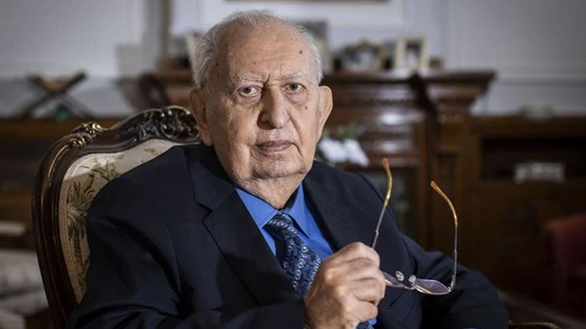 Hüsamettin Cindoruk hastaneye kaldırıldı