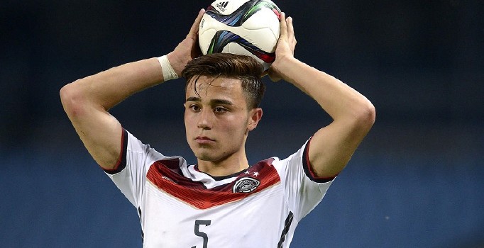 Galatasaray genç gurbetçi yıldızın peşinde