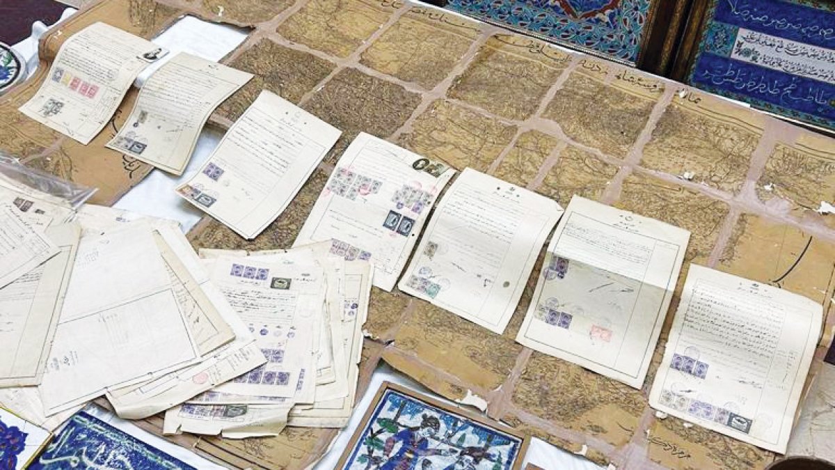 Kaçakçılık baskınından Darülfünun kitapları çıktı