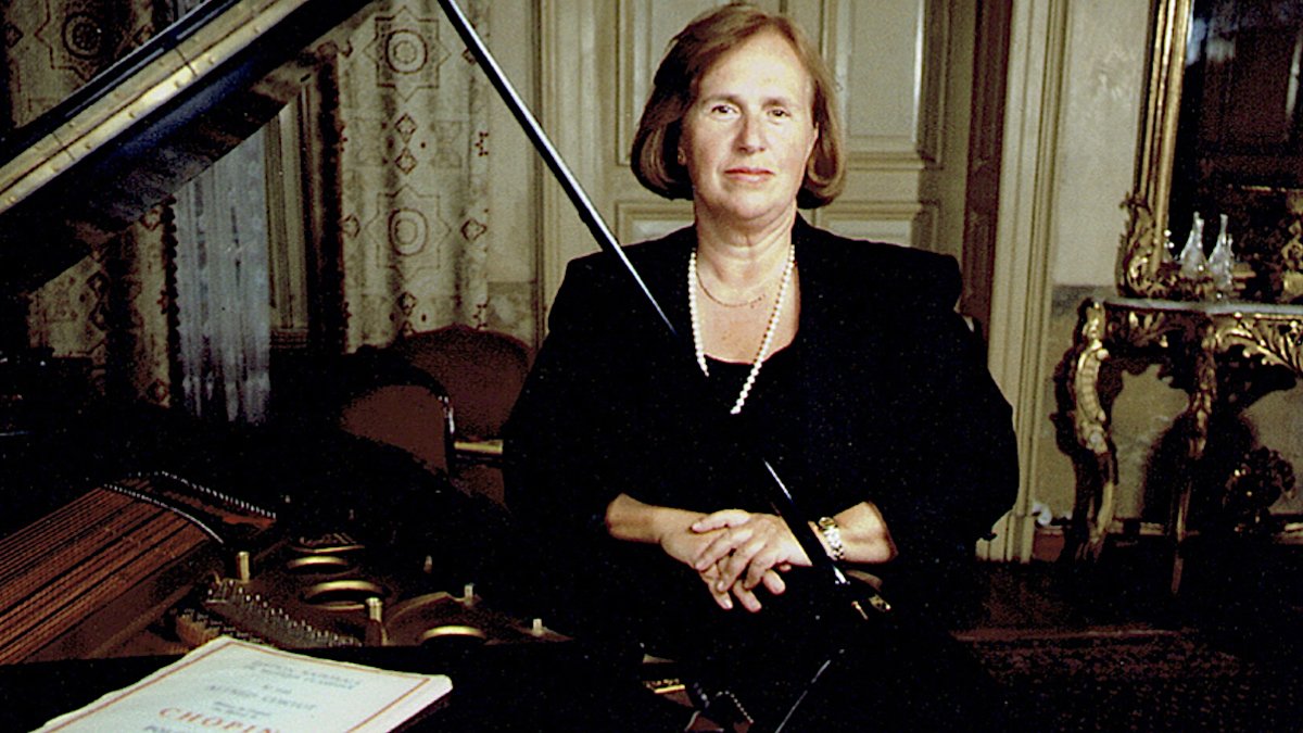 Devlet sanatçısı piyanist Ayşegül Sarıca'dan acı haber