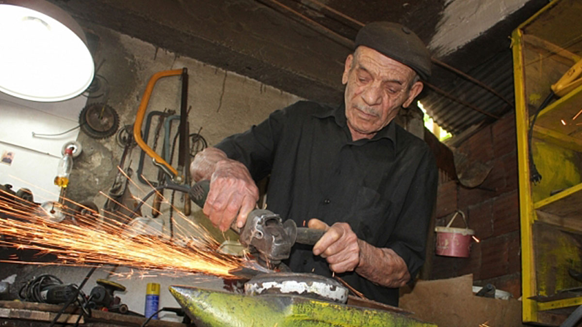 SGK'ya başvuru yapan EYT'lilere kötü haber! EYT düzenlemesi Meclis'ten geçti fakat bir detayı herkes atladı