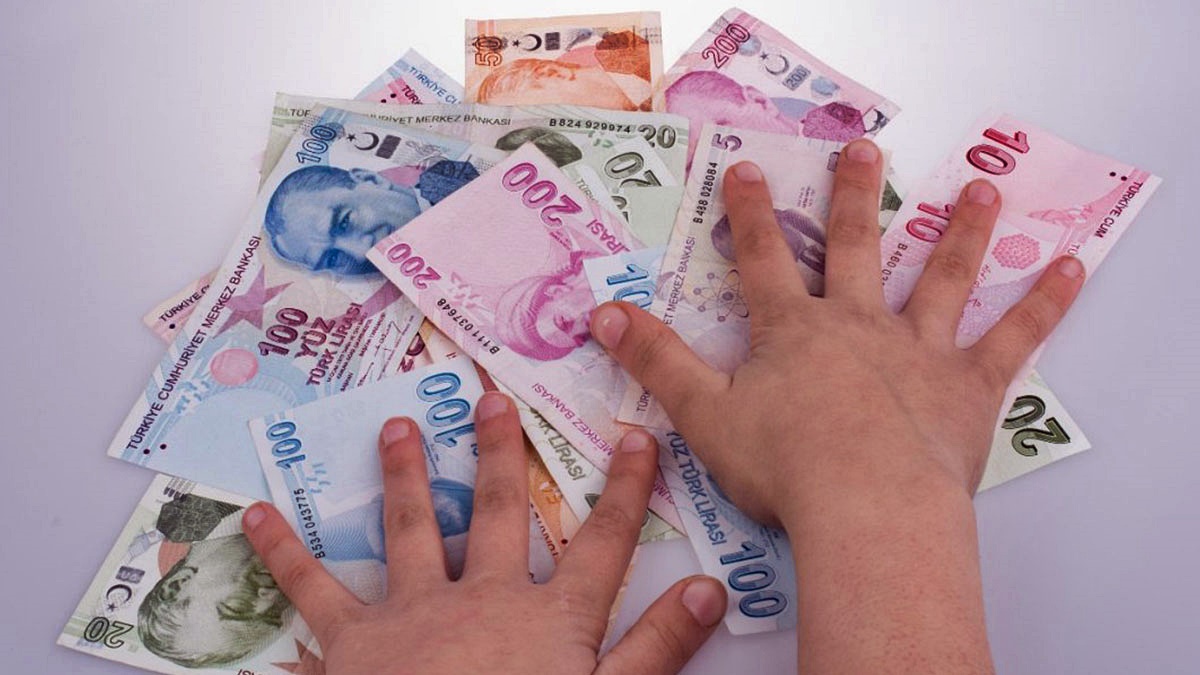 Emekliye anında 8 bin 500 TL nakit ödeme! O banka maaş promosyonunda çıtayı arşa çıkardı!