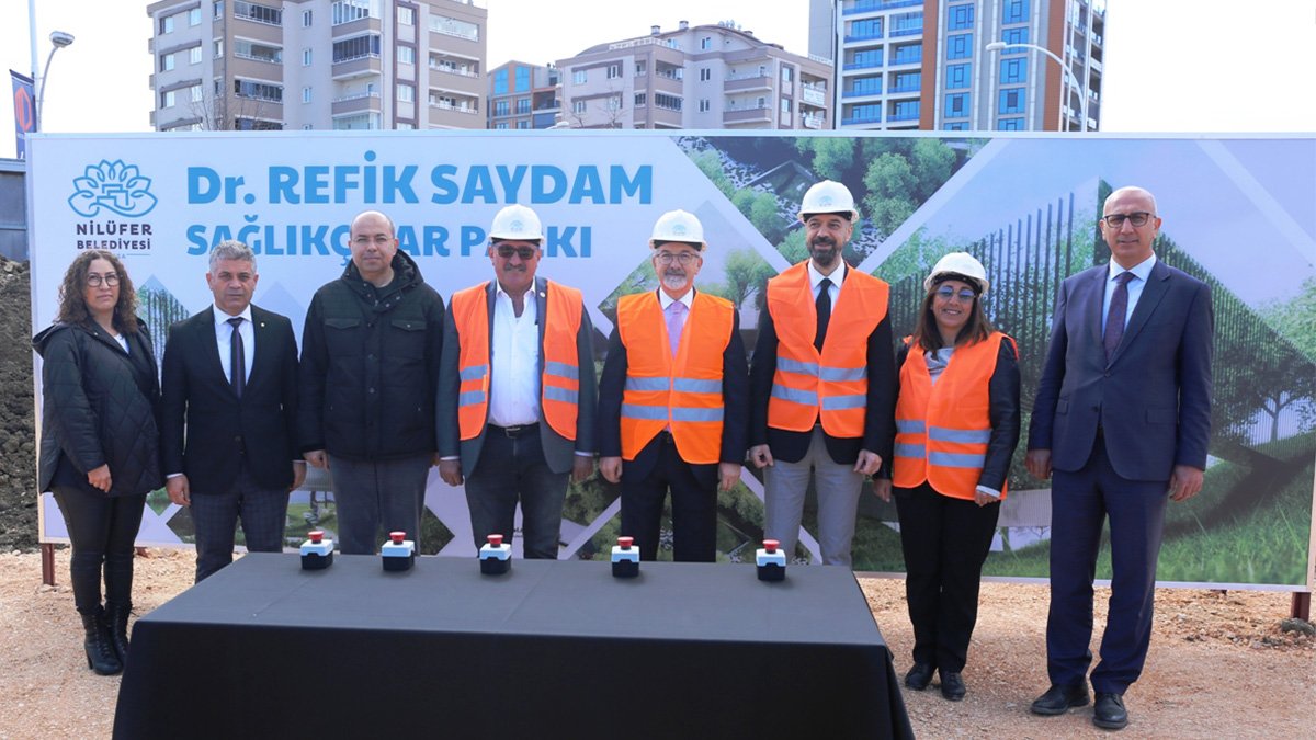 Dr. Refik Saydam Sağlıkçılar Parkı’nın temeli atıldı