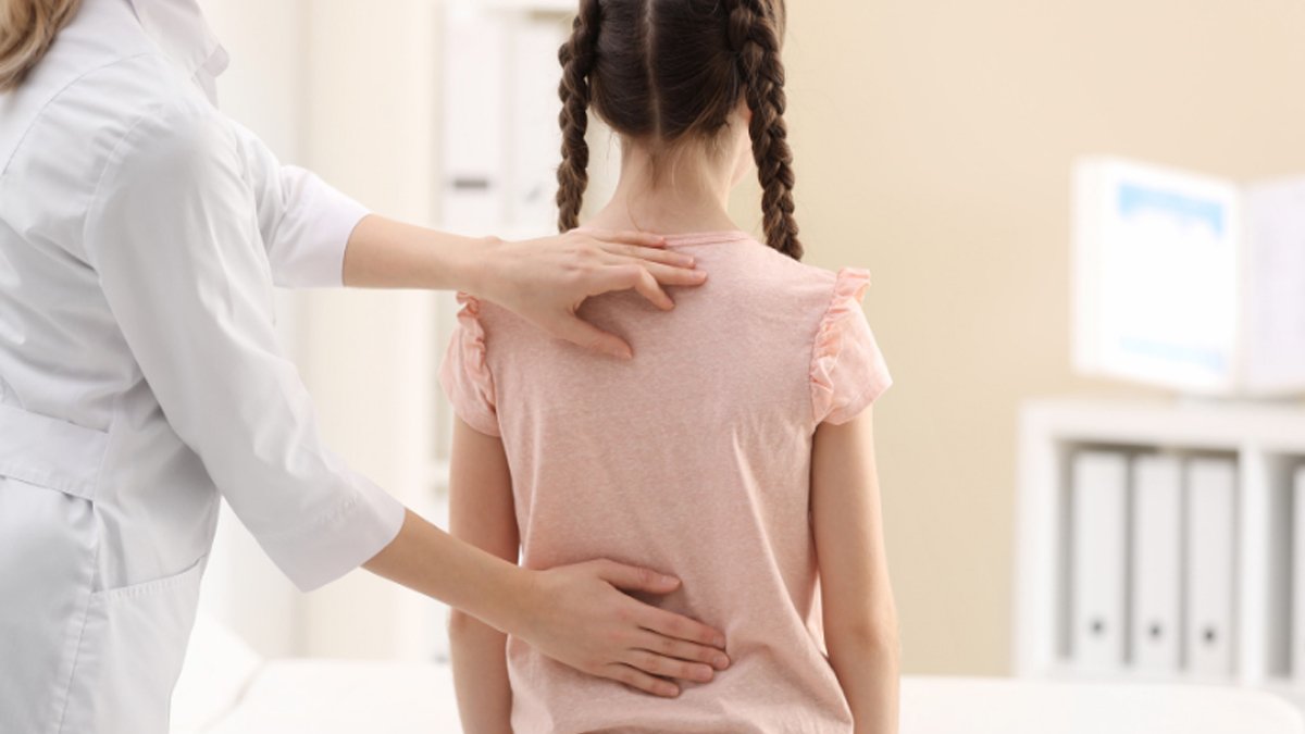 Skolyoz tarih oluyor: 'İpli tedavi' ile her şey artık daha kolay