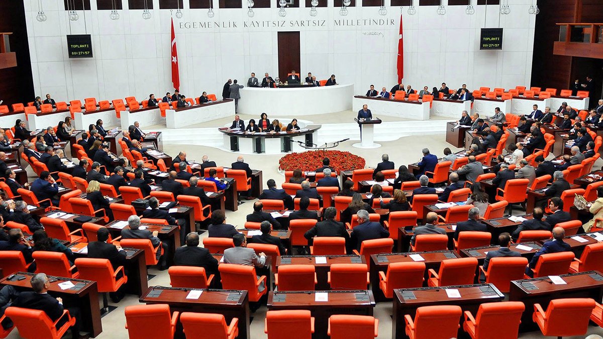 İki sistem iki farklı görüş doğurdu: Bakanlar milletvekili olacak mı?