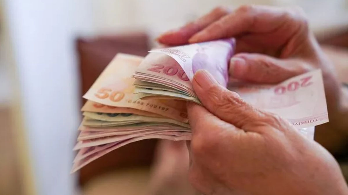 Emeklilere bayramı yaşatacak ikramiye! Nisan ayında hesabınıza yatacak... Zam talebini Emekliler Derneği resmen duyurdu