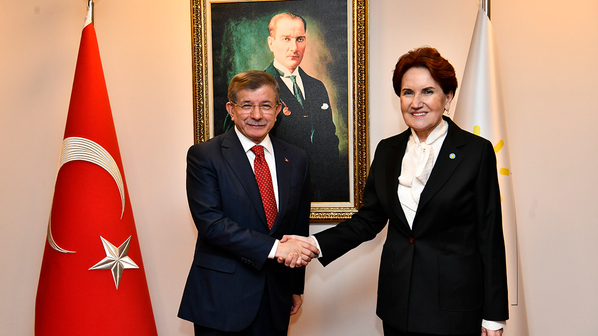 Davutoğlu ile Akşener görüştü