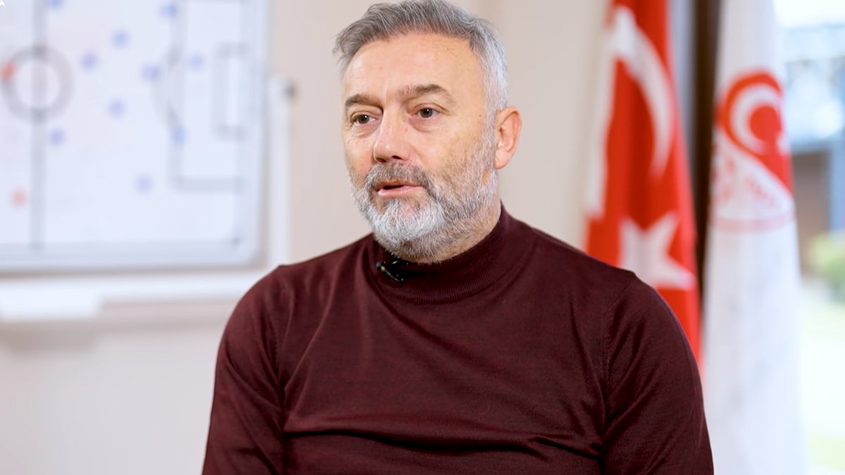 Hami Mandıralı'dan Trabzonspor'un efsane ismine sert sözler! "Hiçbirimize faydası dokunmadı, ona kırgınım..."