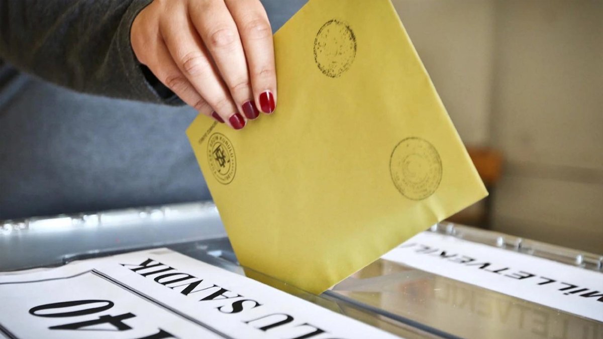 Seçim propagandası kararları Resmi Gazete'de: Vatandaşın telefonuna mesaj göndermek yasak